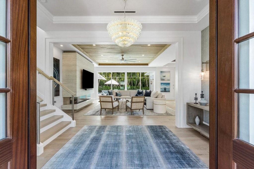 Photo of 1122 Miramar Drive, Delray Beach, FL 33483 (MLS # F10456668)