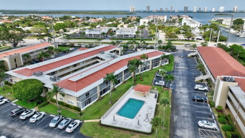 Featured picture for the property R10988432