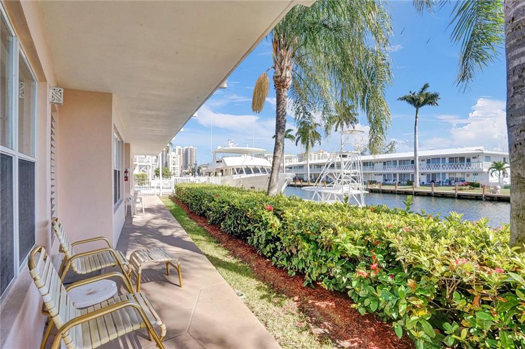 Oakland Arms Condo - Residential