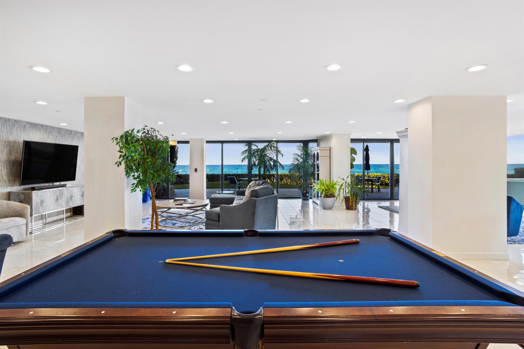 HIGHLANDS PLACE - Residential