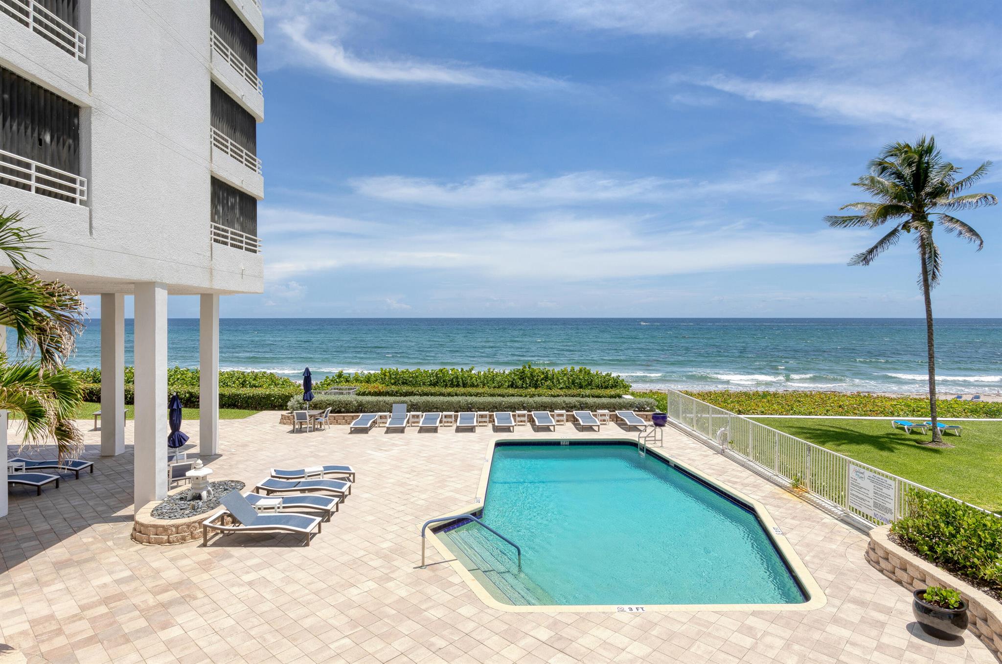 HIGHLANDS PLACE - Residential