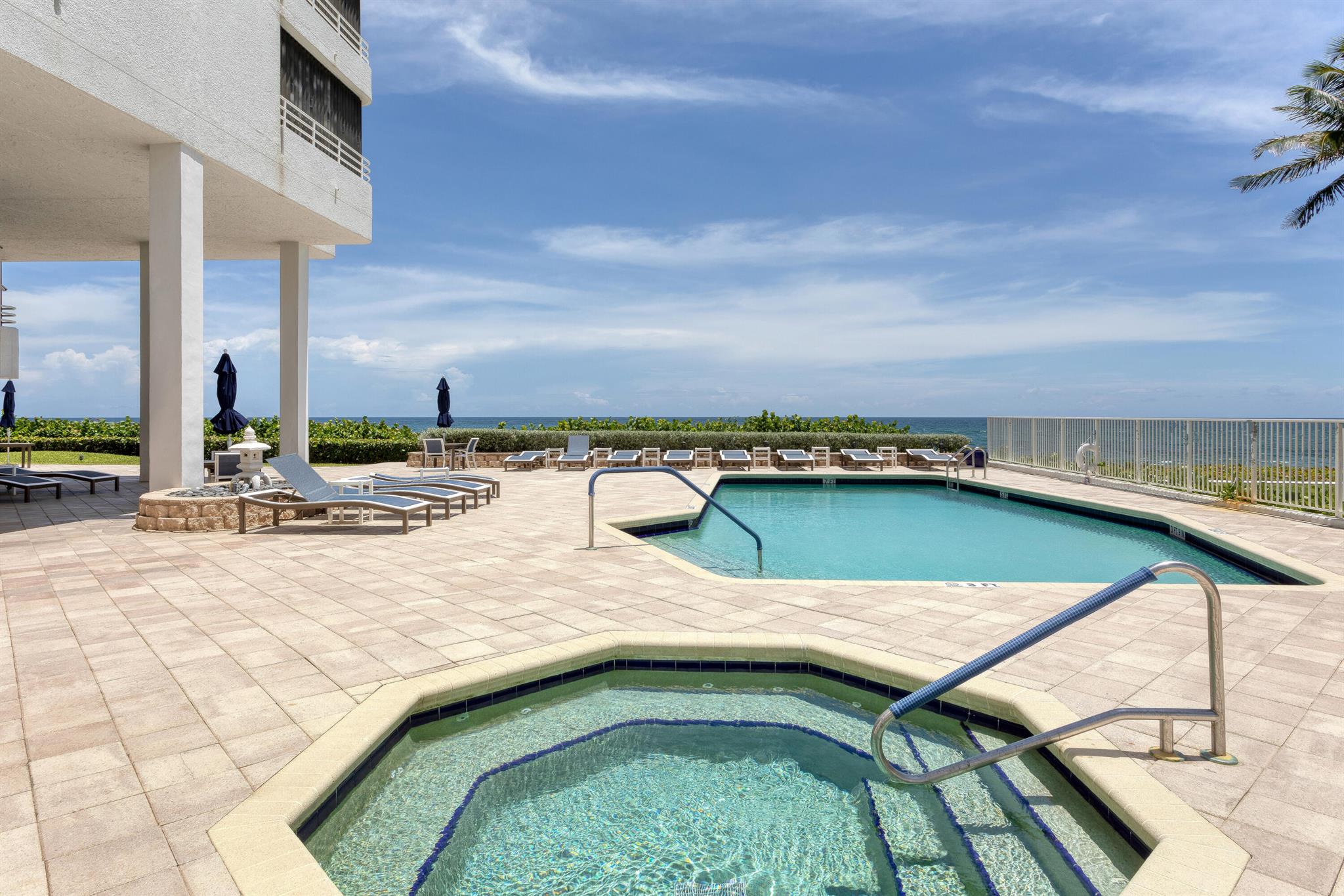 HIGHLANDS PLACE - Residential