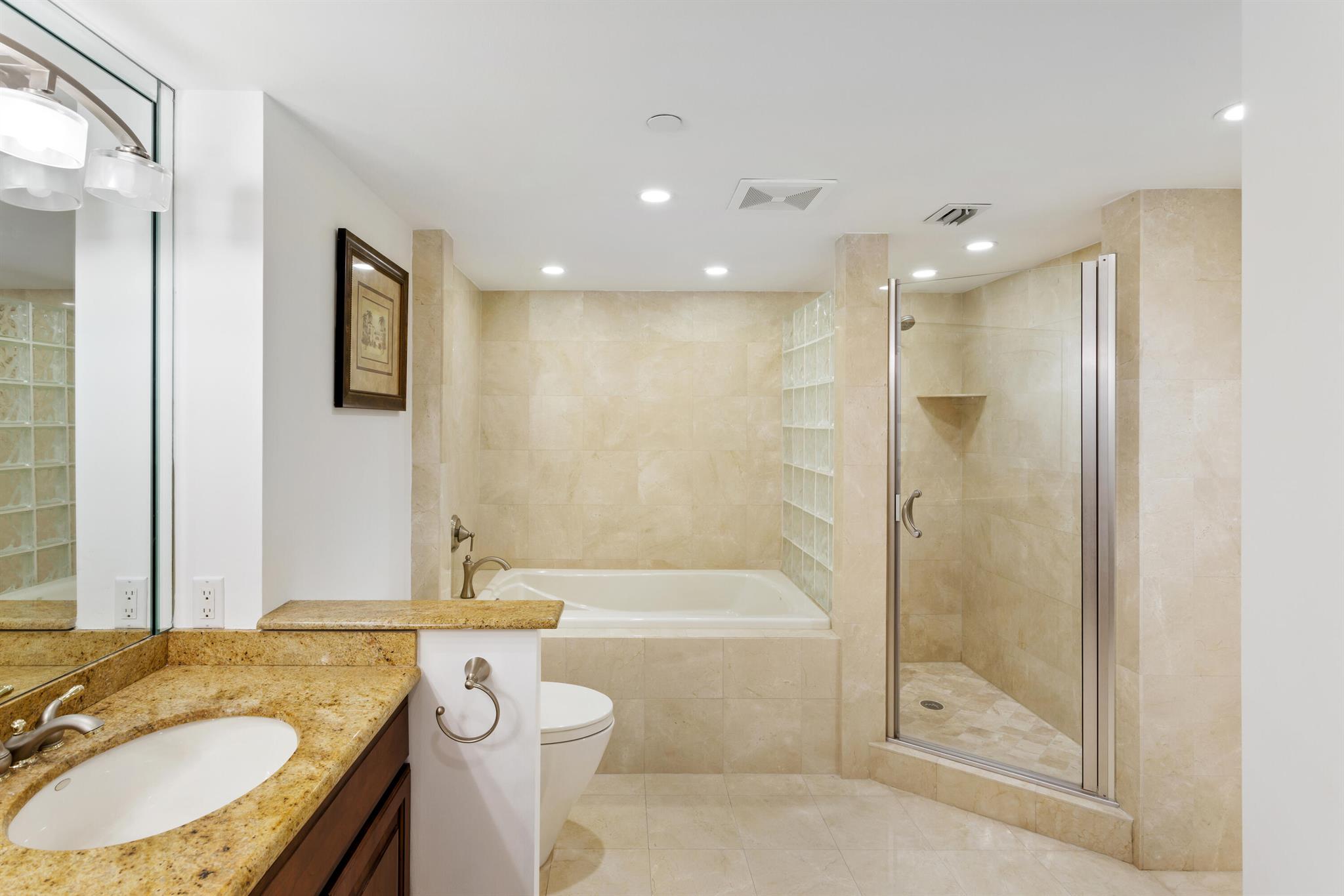 HIGHLANDS PLACE - Residential