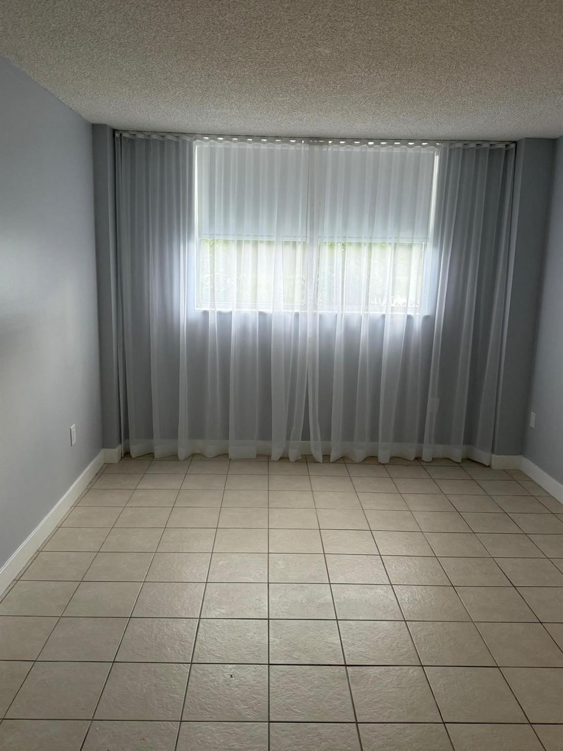 Tall Trees Condo - Residential Lease