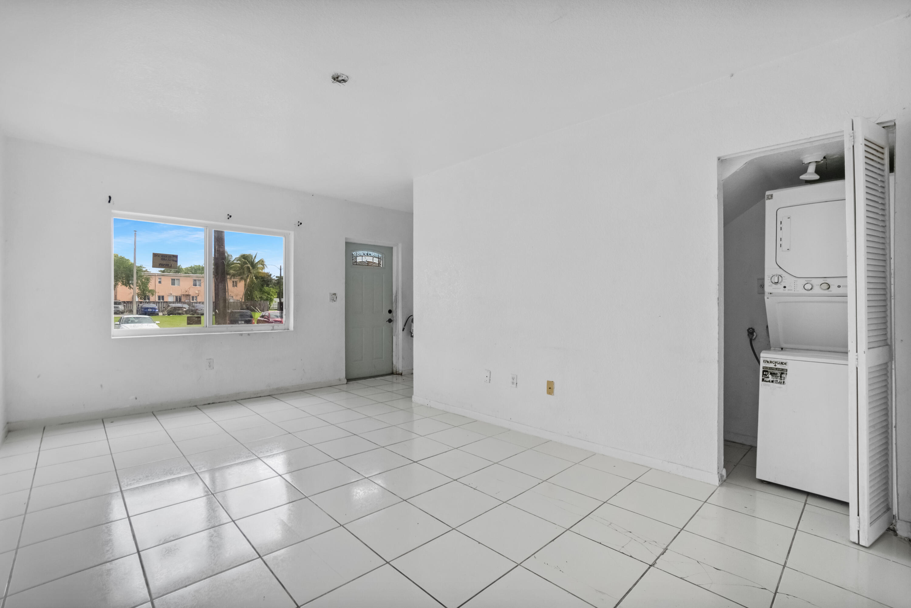 SUNSET PALM VILLAS CONDO - Residential