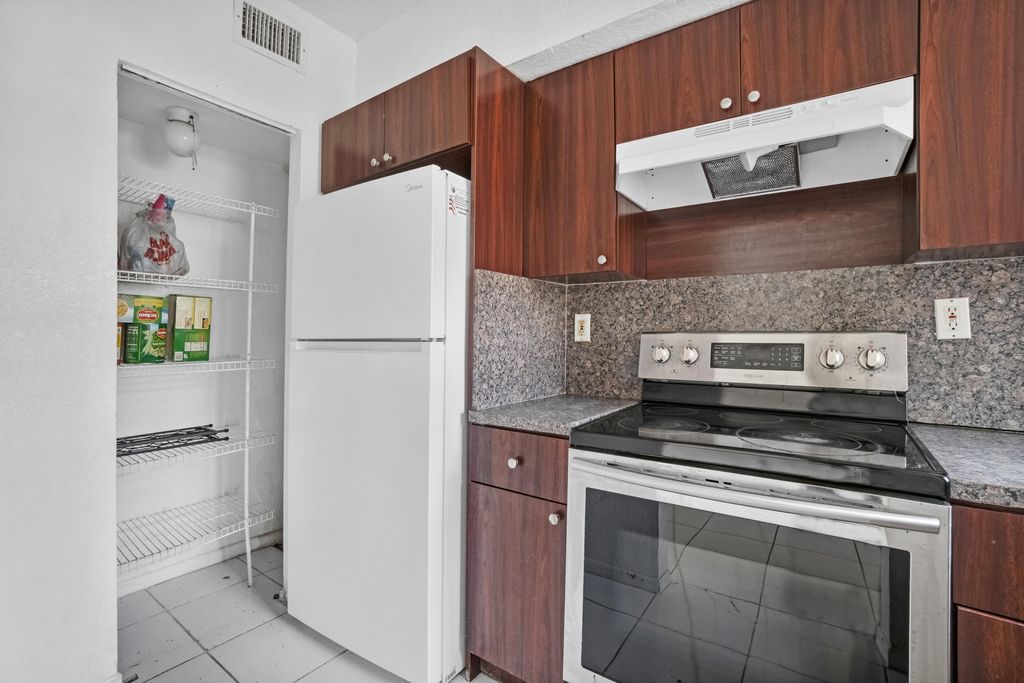 Photo of 306 NW 84th Terrace #306, Miami, FL 33150 (MLS # B26016806)