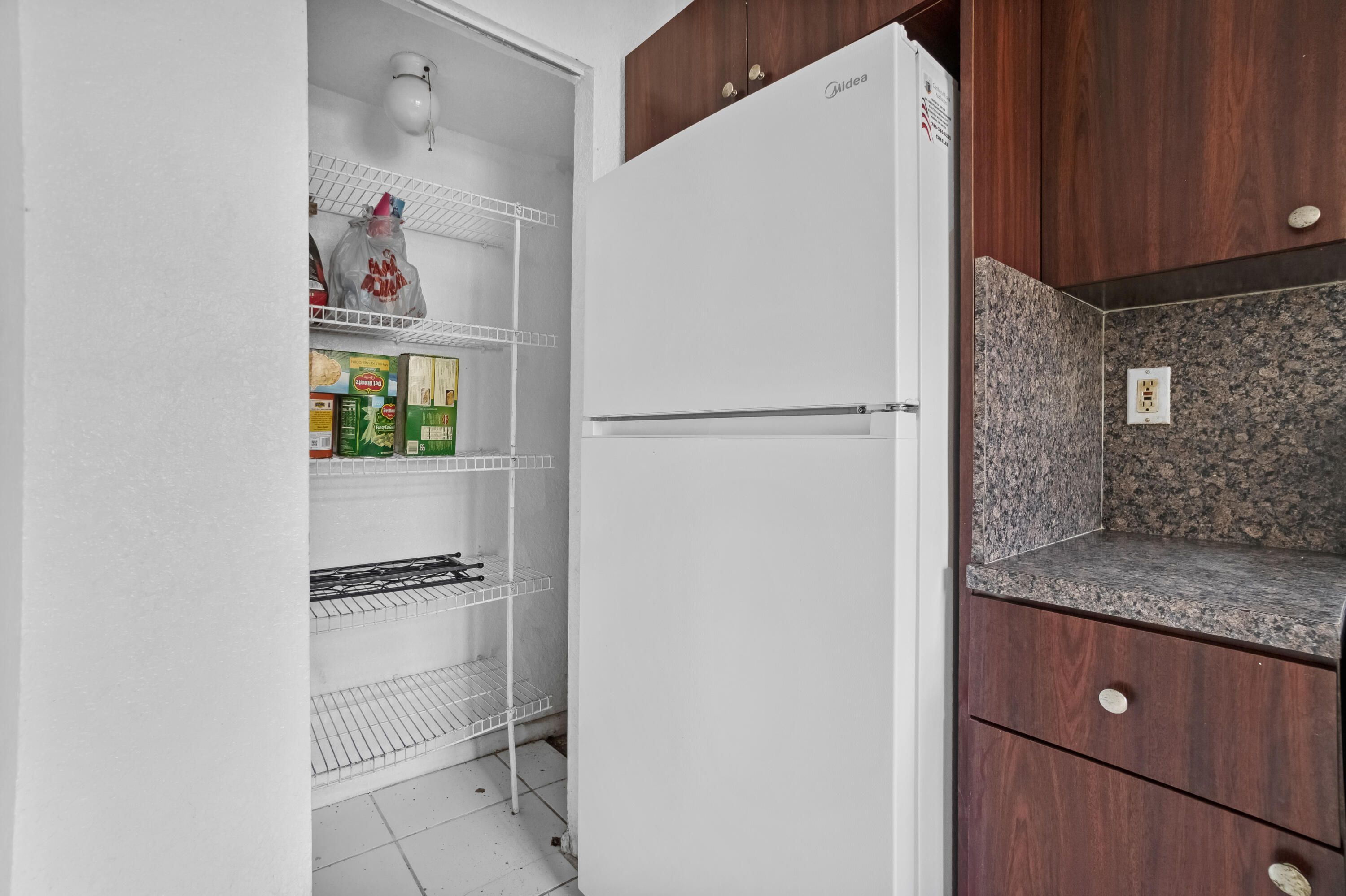 SUNSET PALM VILLAS CONDO - Residential