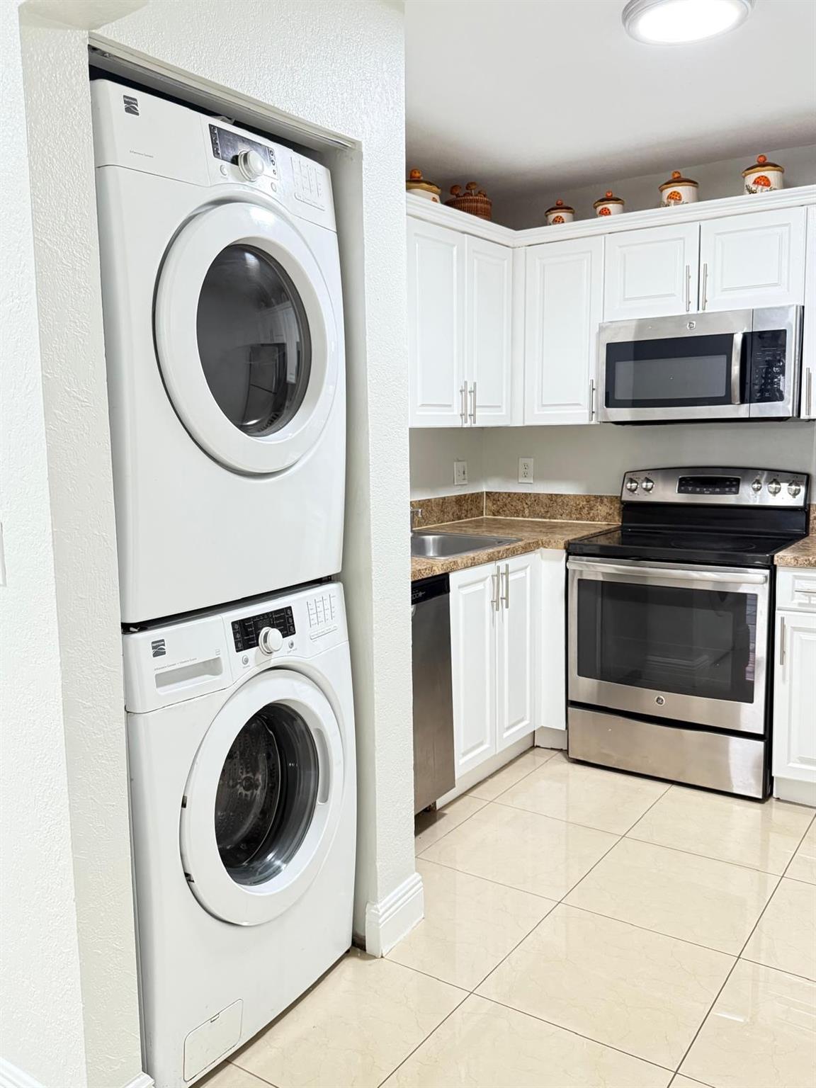 Grenadier Gardens - Residential Lease