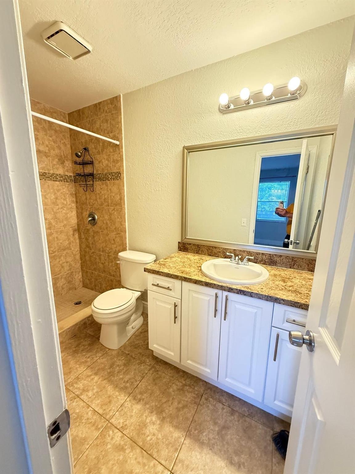 Grenadier Gardens - Residential Lease