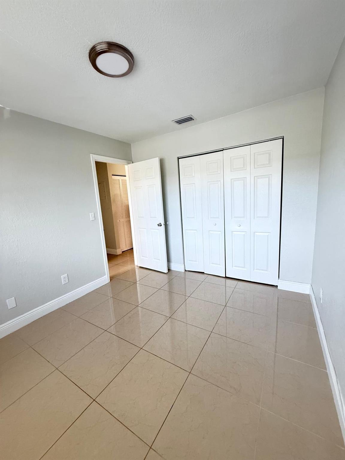 Grenadier Gardens - Residential Lease