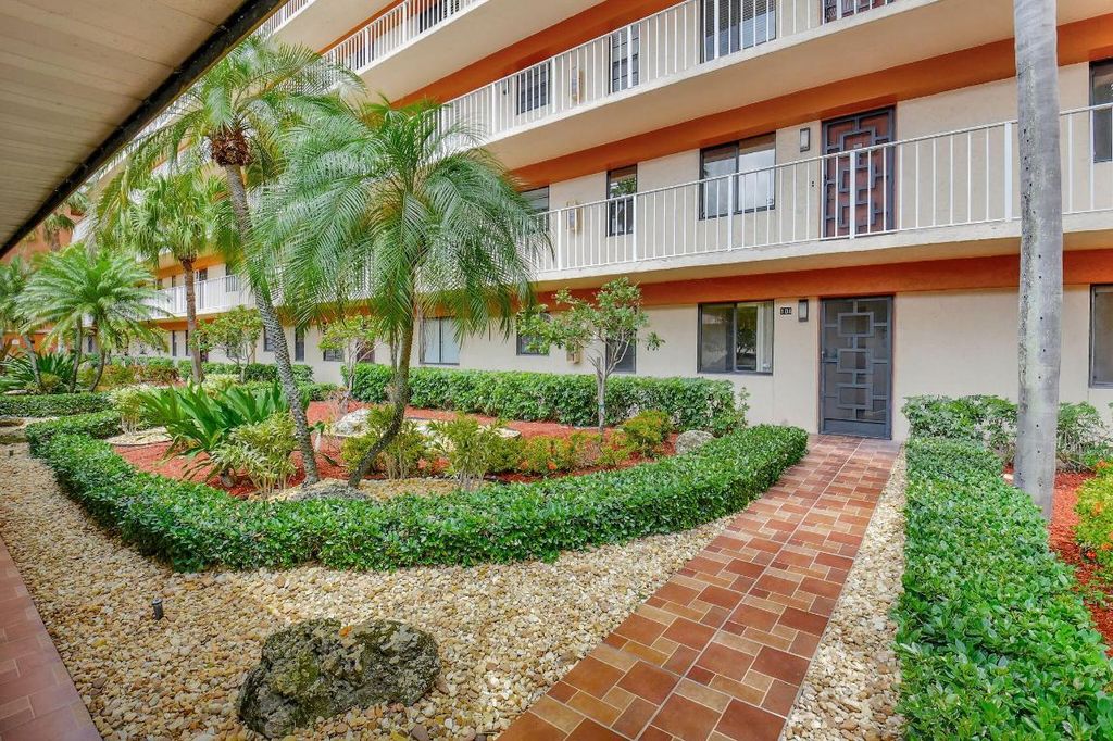 Photo of 7370 S Oriole Boulevard #104c, Delray Beach, FL 33446 (MLS # R10975394)