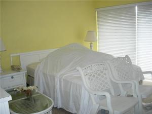 AMBASSADOR HOTEL CO OP AP - Residential