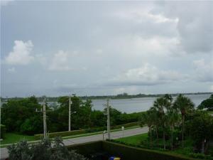 AMBASSADOR HOTEL CO OP AP - Residential