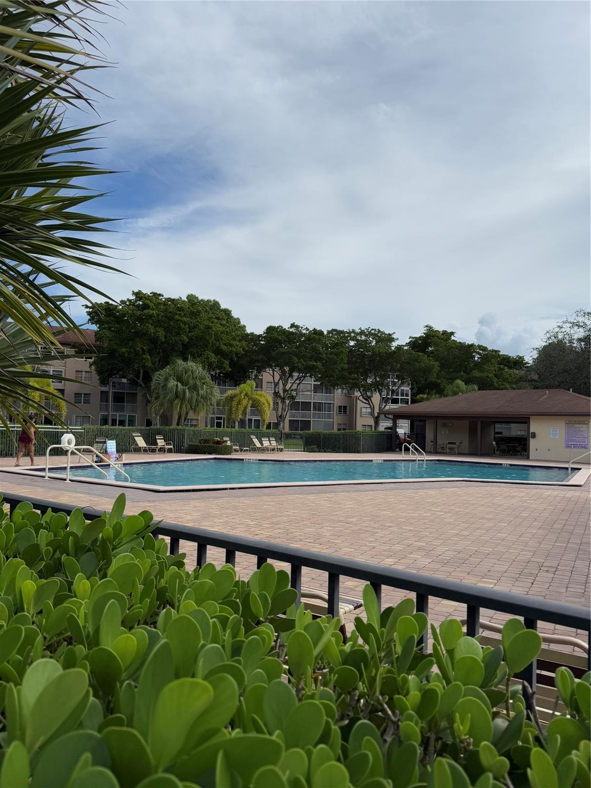 BUCKINGHAM -CENTURY VILLA - Residential