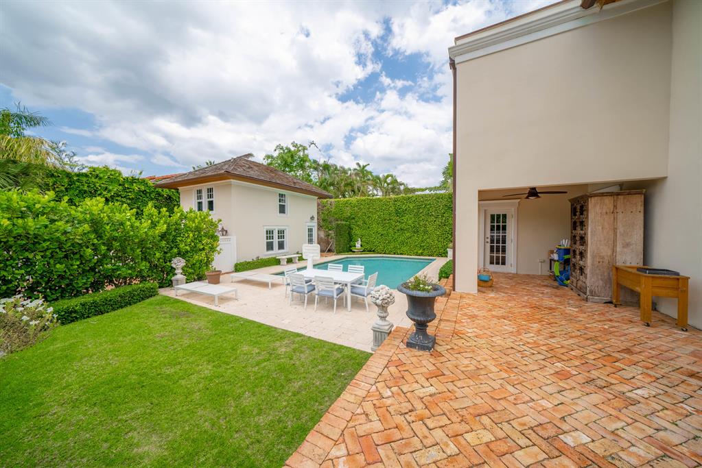 POINCIANA PARK 2ND ADD - Residential