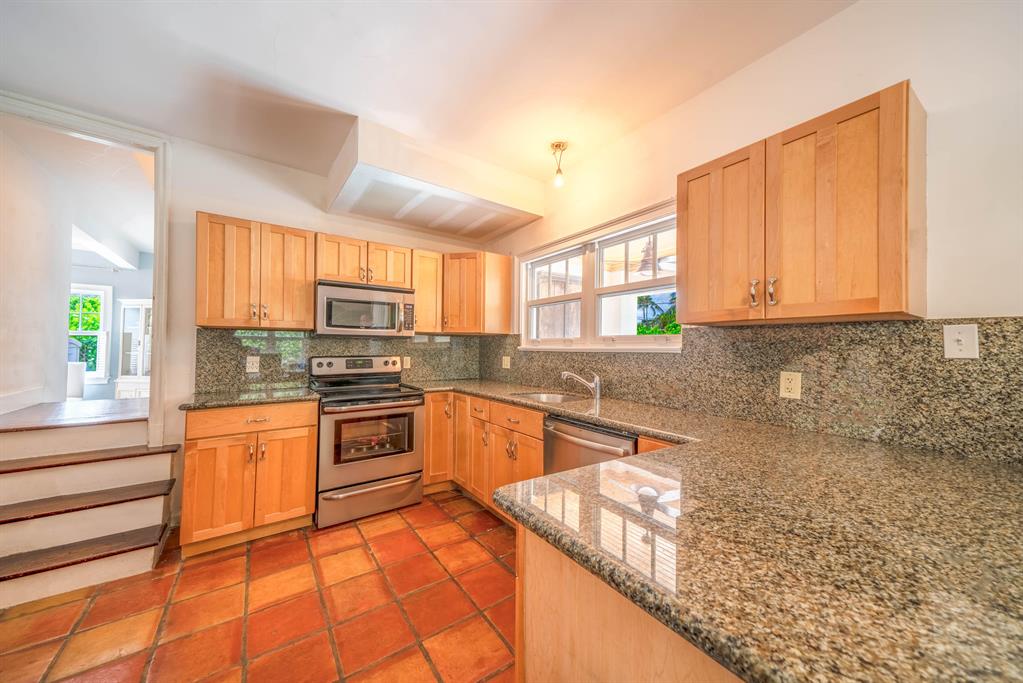 POINCIANA PARK 2ND ADD - Residential