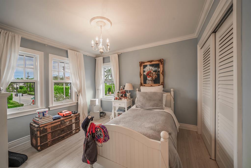 POINCIANA PARK 2ND ADD - Residential