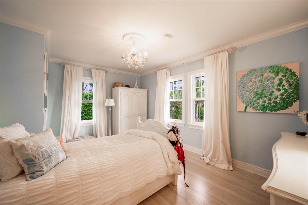 POINCIANA PARK 2ND ADD - Residential