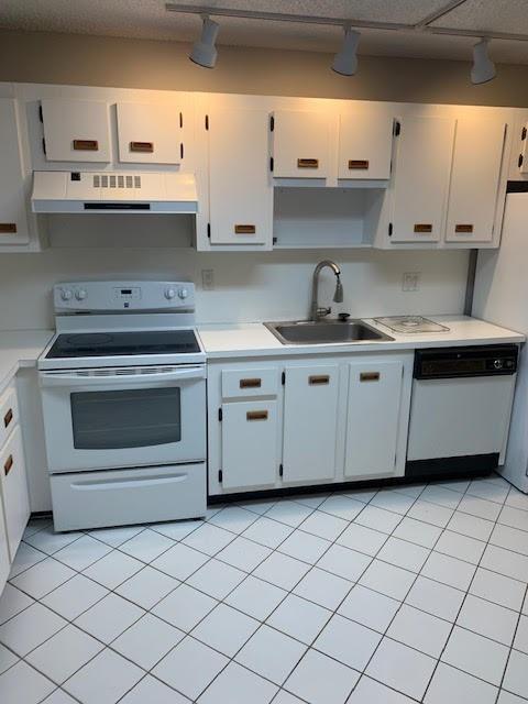 The Lakes of Deer Creek - Residential