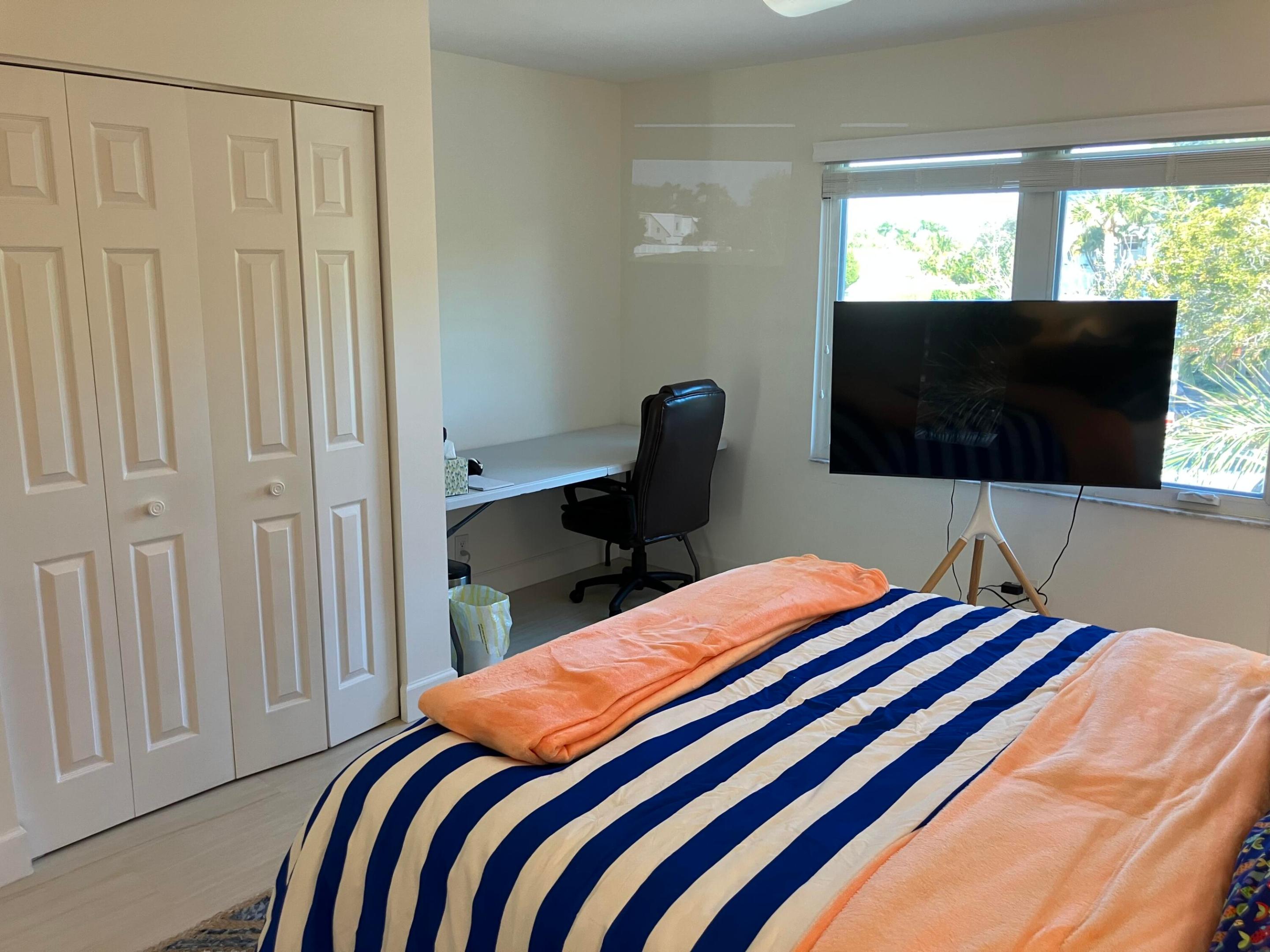 PELICAN HARBOR PH 4 - Residential Lease