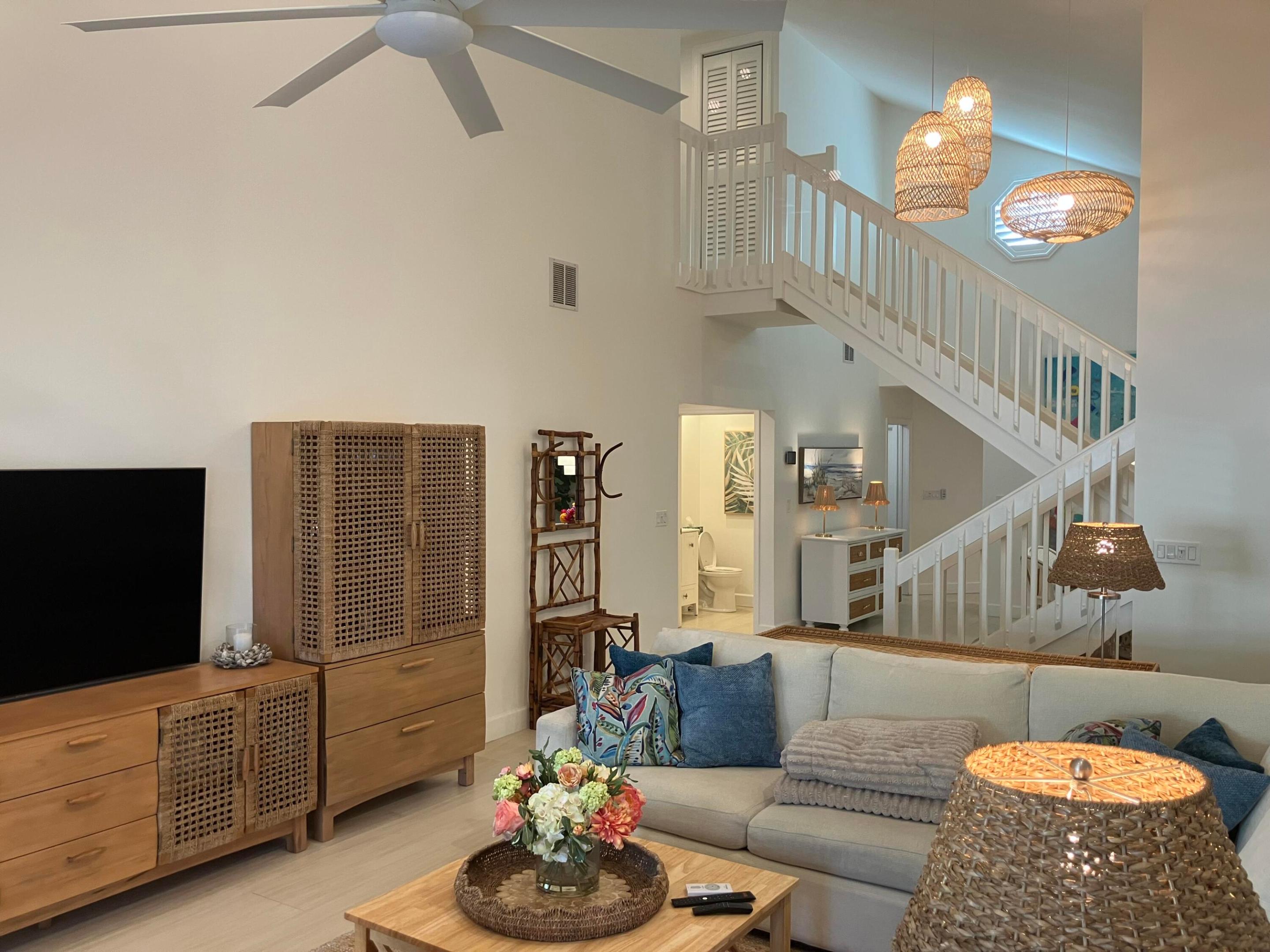 PELICAN HARBOR PH 4 - Residential Lease