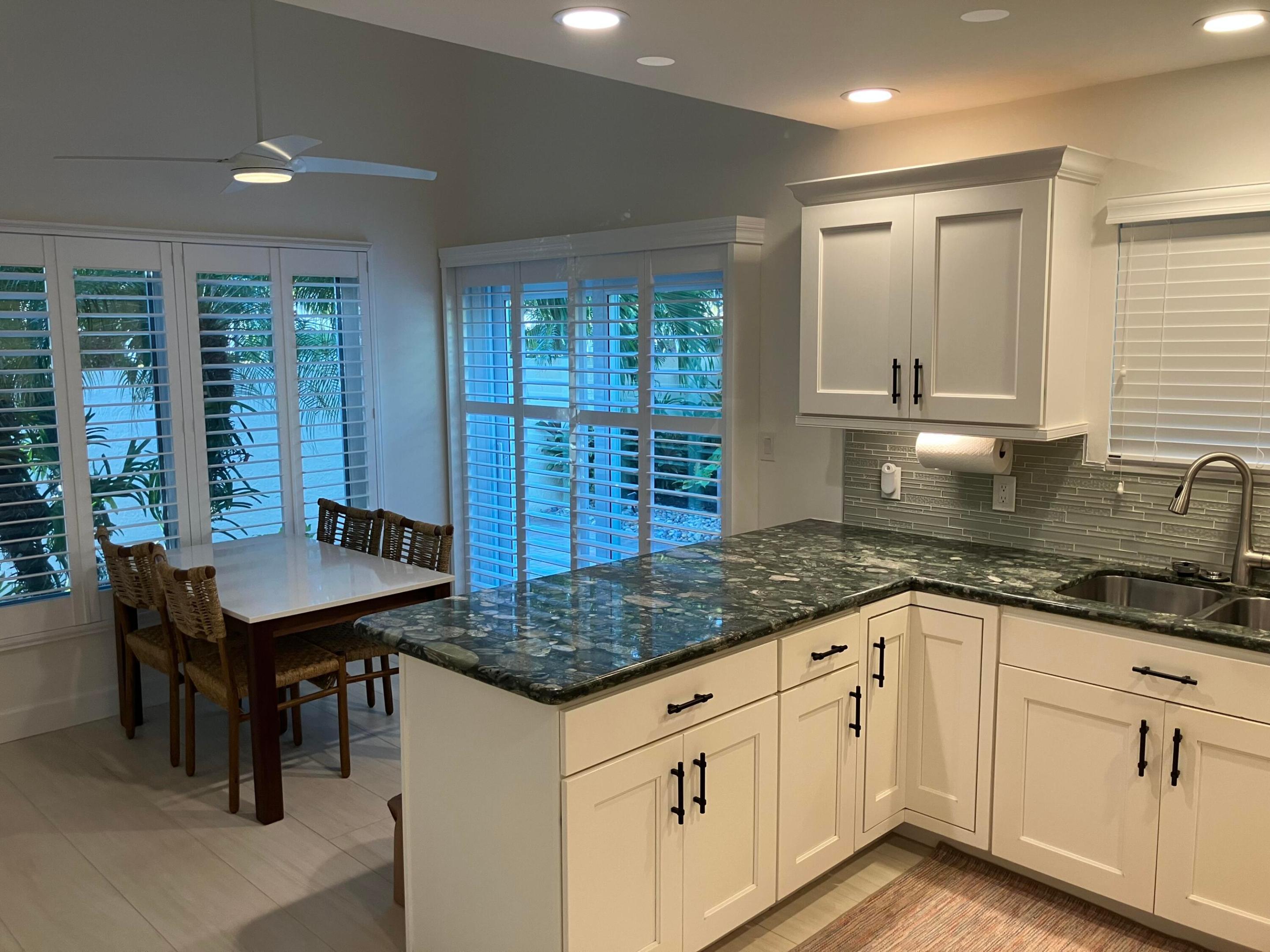 PELICAN HARBOR PH 4 - Residential Lease