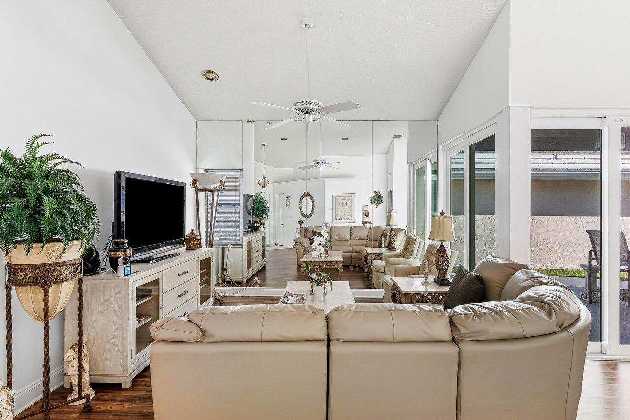 BARCLAY CLUB AT PGA NATL - Residential