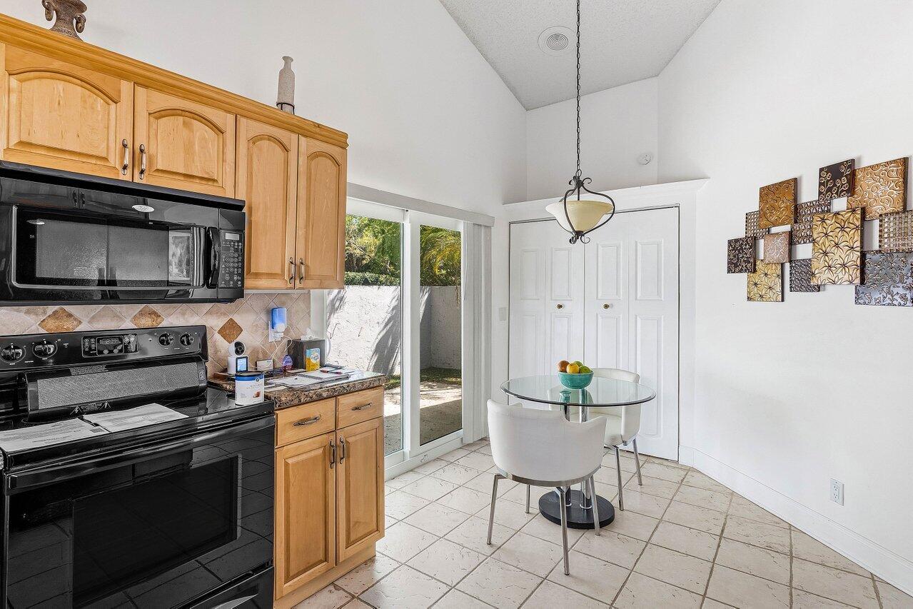 BARCLAY CLUB AT PGA NATL - Residential