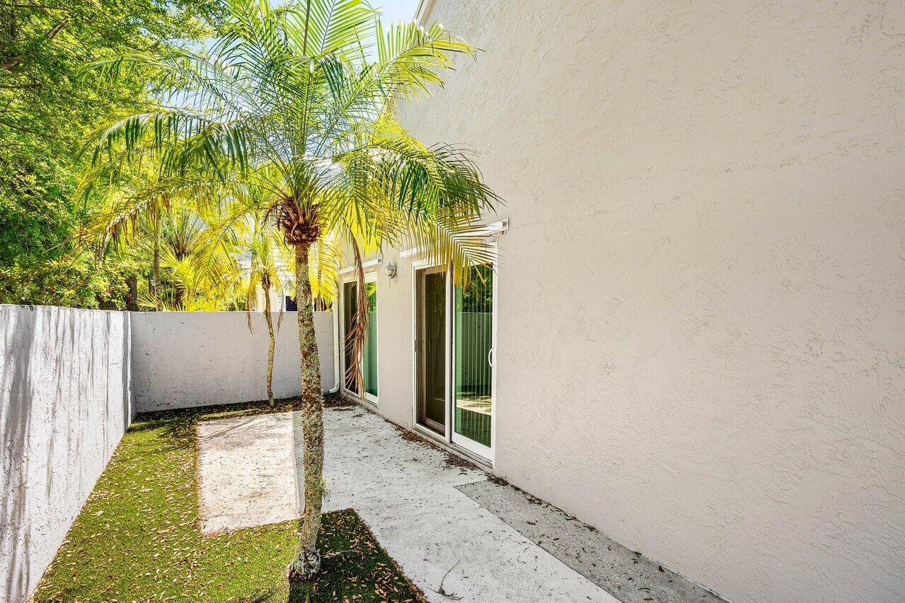 BARCLAY CLUB AT PGA NATL - Residential