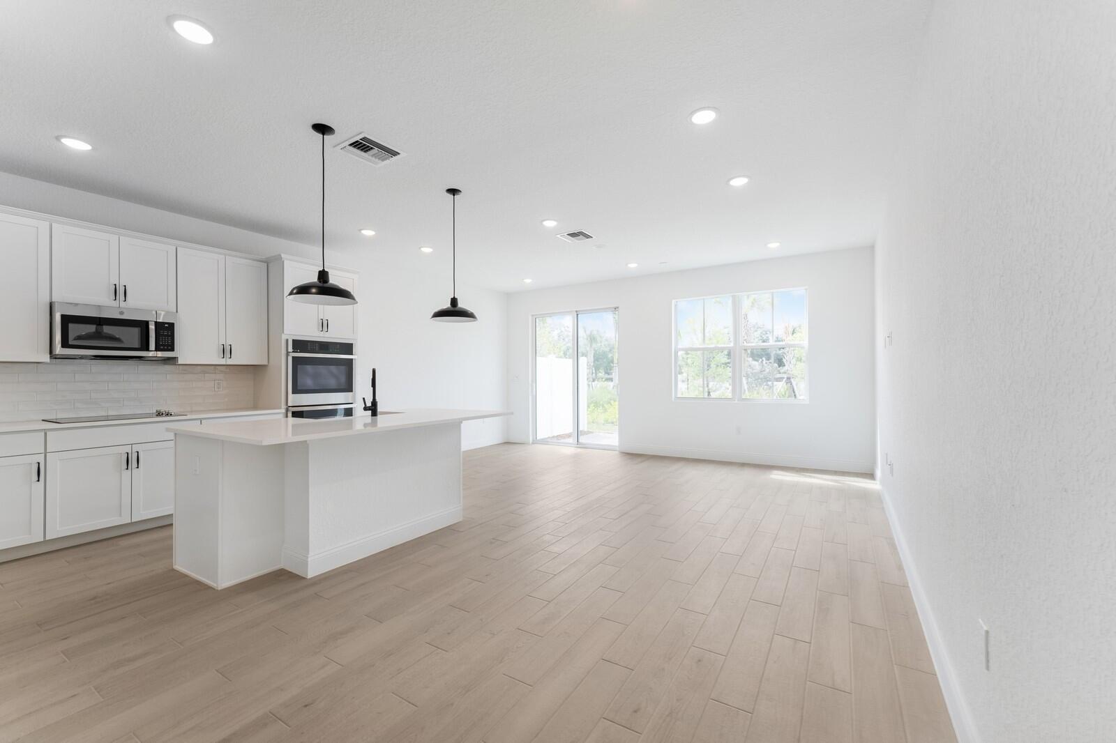 174 SE Birch Terrace 207