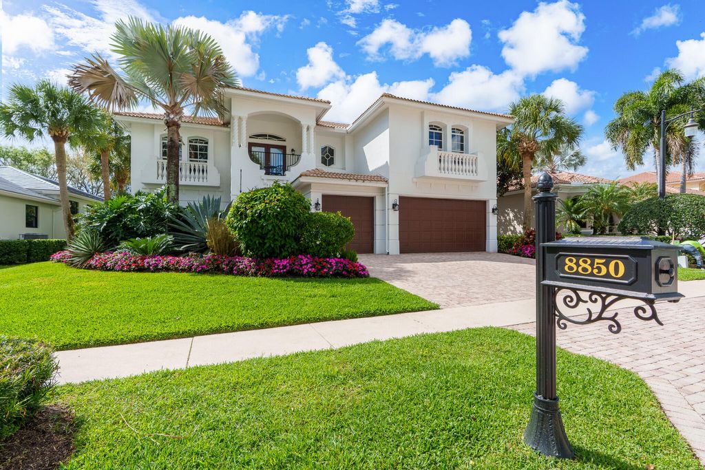 Photo of 8850 Valhalla Drive, Delray Beach, FL 33446 (MLS # B26001781)