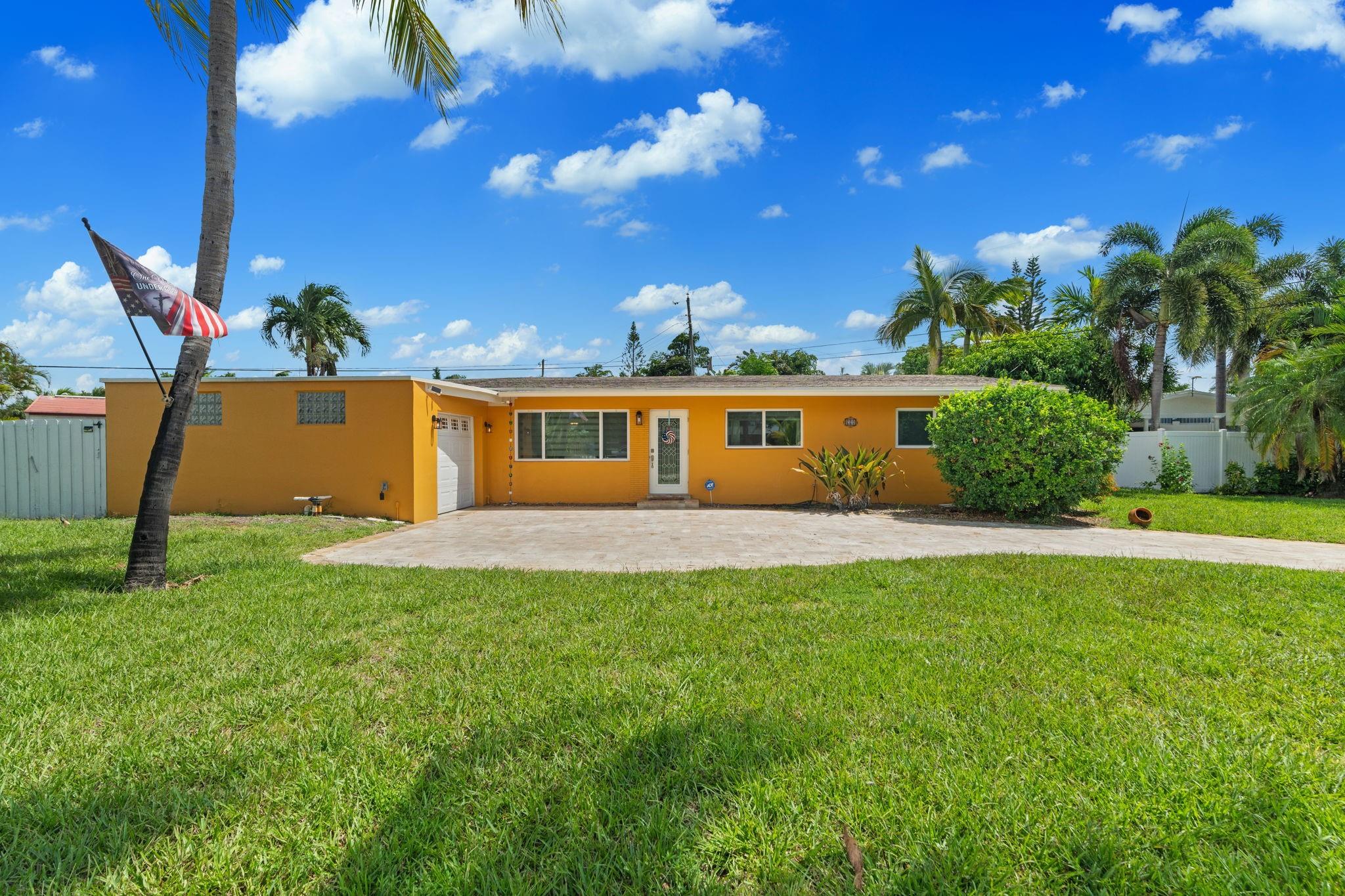 31 NE 27th Dr