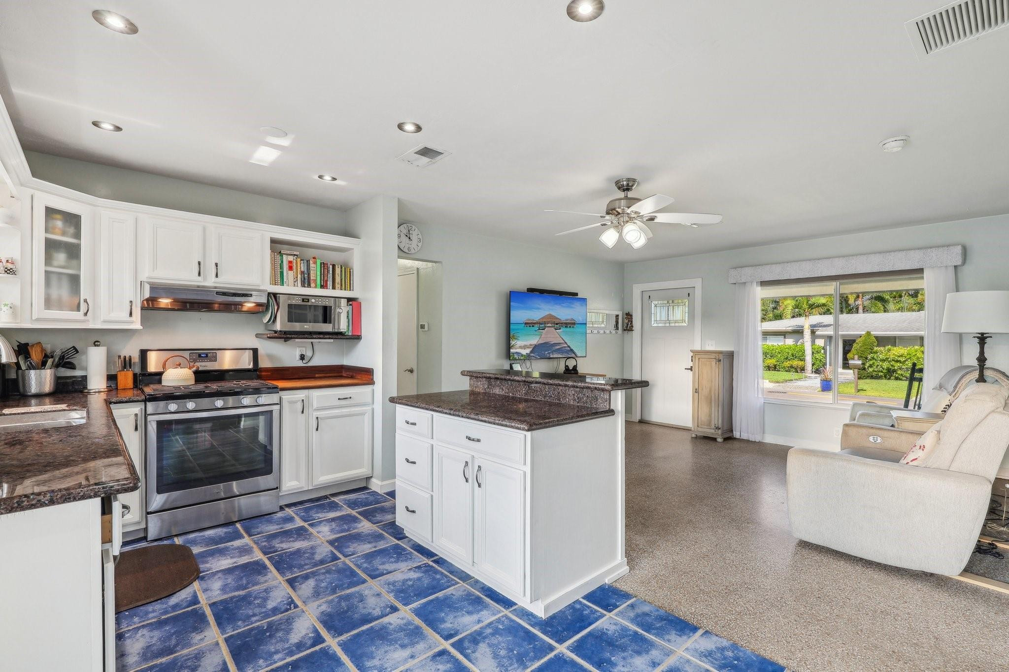 MAURERS HIGHPOINT FIRST ADD - Residential