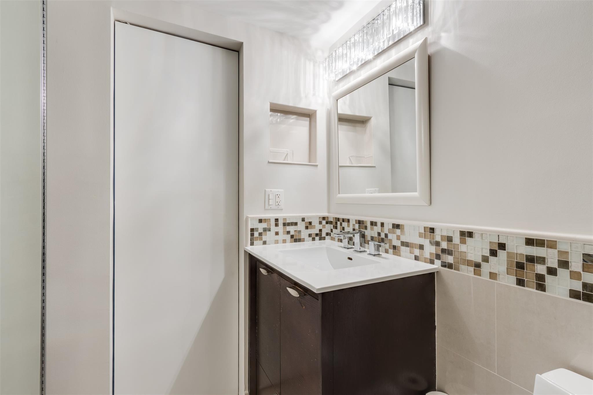 Sunrise Tower - Residential