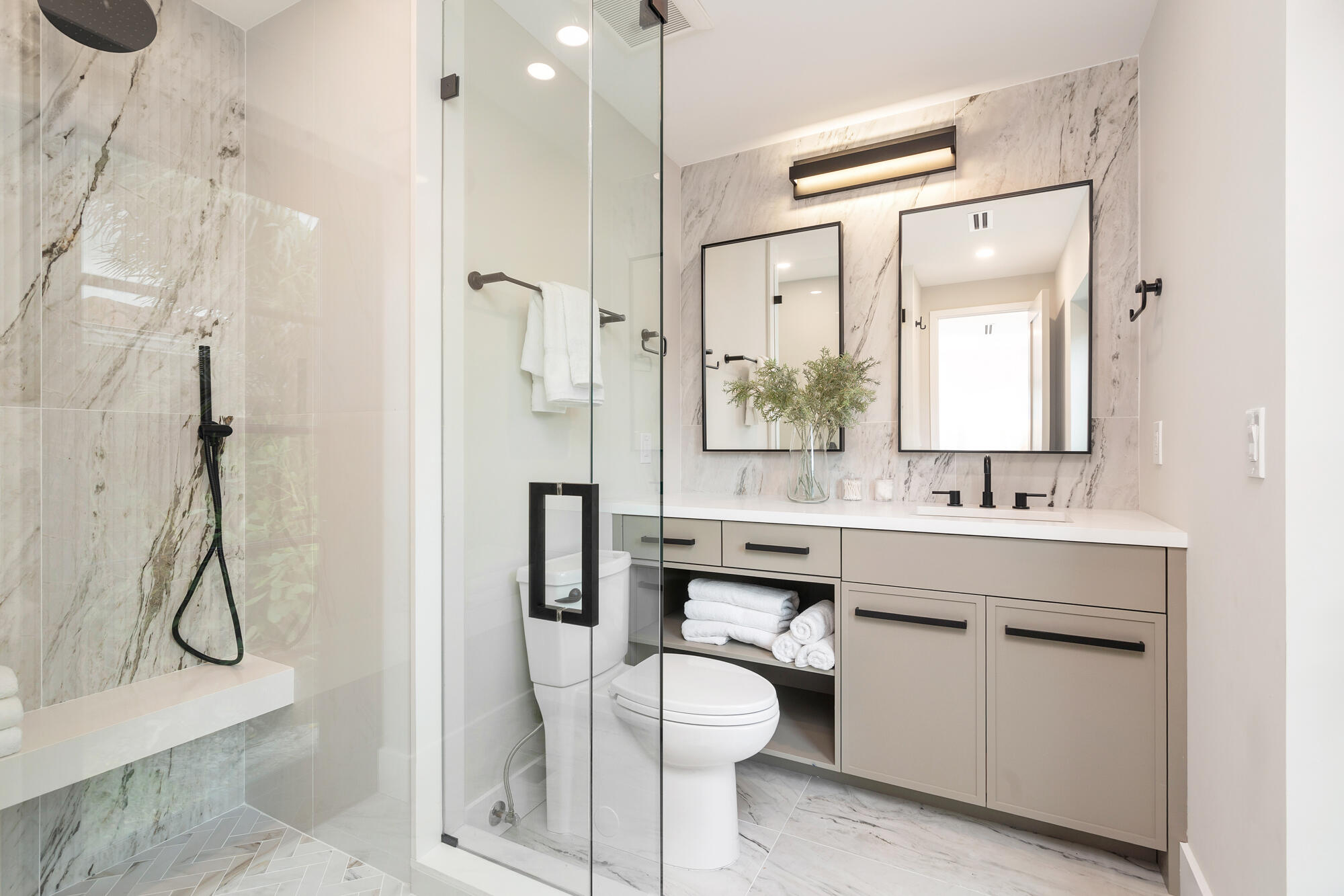 ALHAMBRA PARK PL IN - Residential