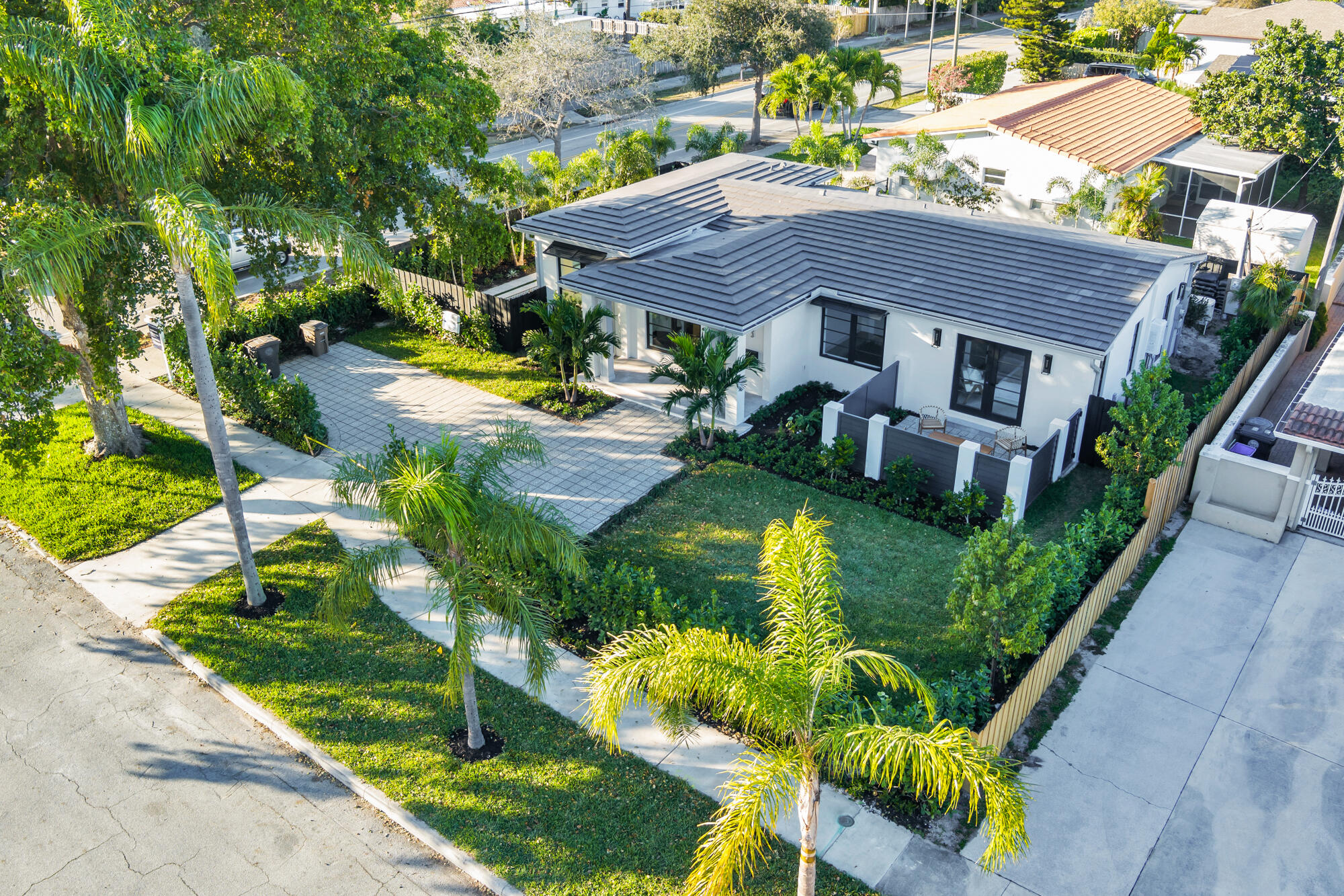 ALHAMBRA PARK PL IN - Residential