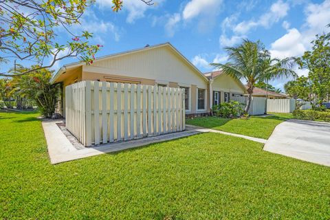 1972 SE 1st Circle 3a Boynton Beach FL 33435
