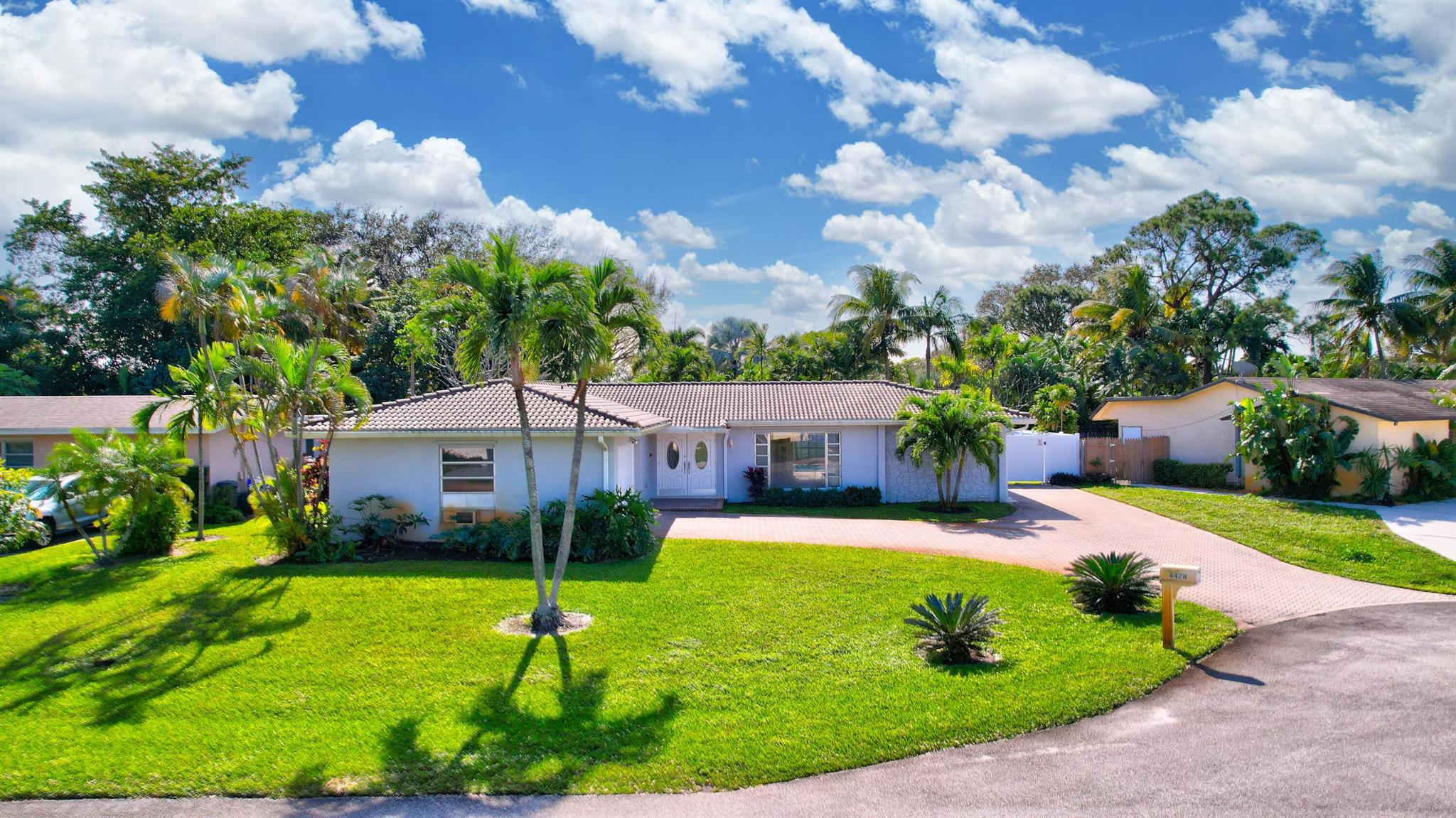 PALM BEACH GARDENS 6 - Residential