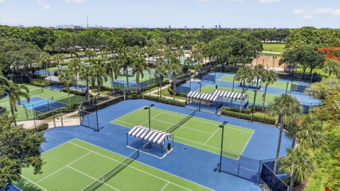 Tiny photo for 2624 Mohawk Circle, West Palm Beach, FL 33409 (MLS # B26090739)