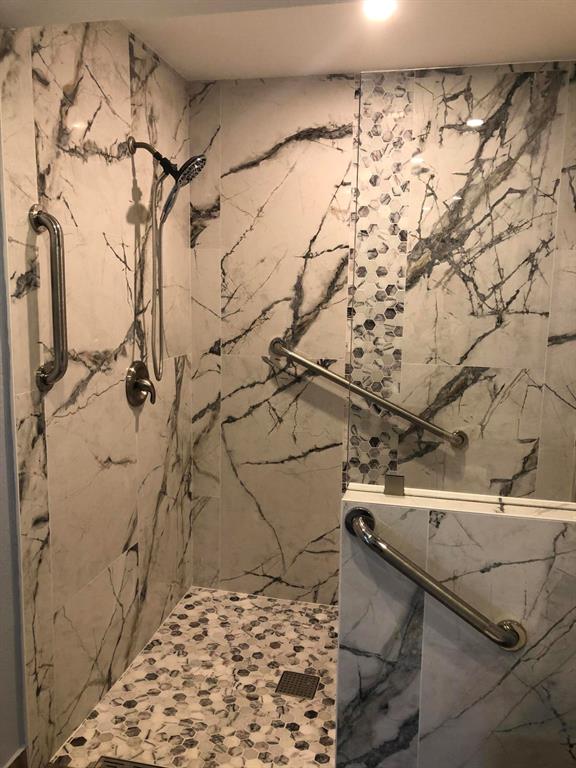 KINGS POINT FLANDERS CONDOS - Residential