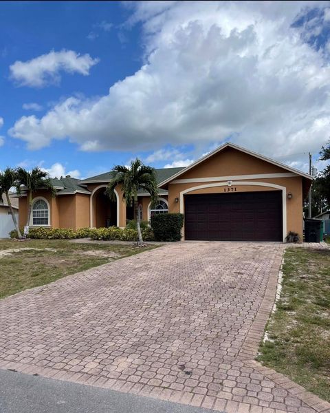 A home in Port St Lucie