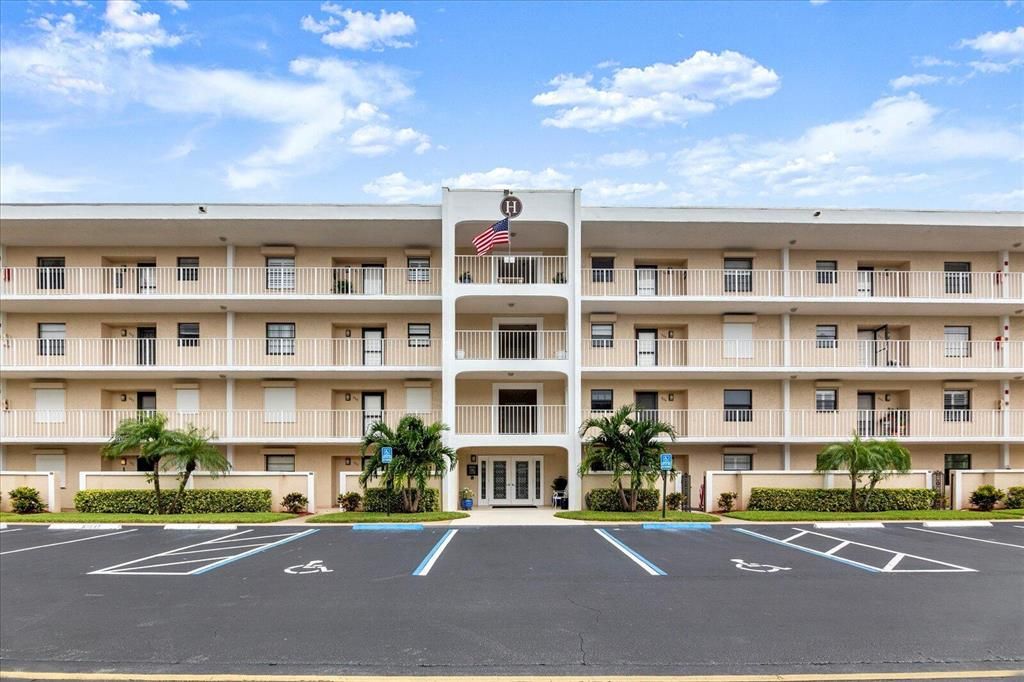 Photo of 300 N Hwy A1a #102h, Jupiter, FL 33477 (MLS # R10740888)