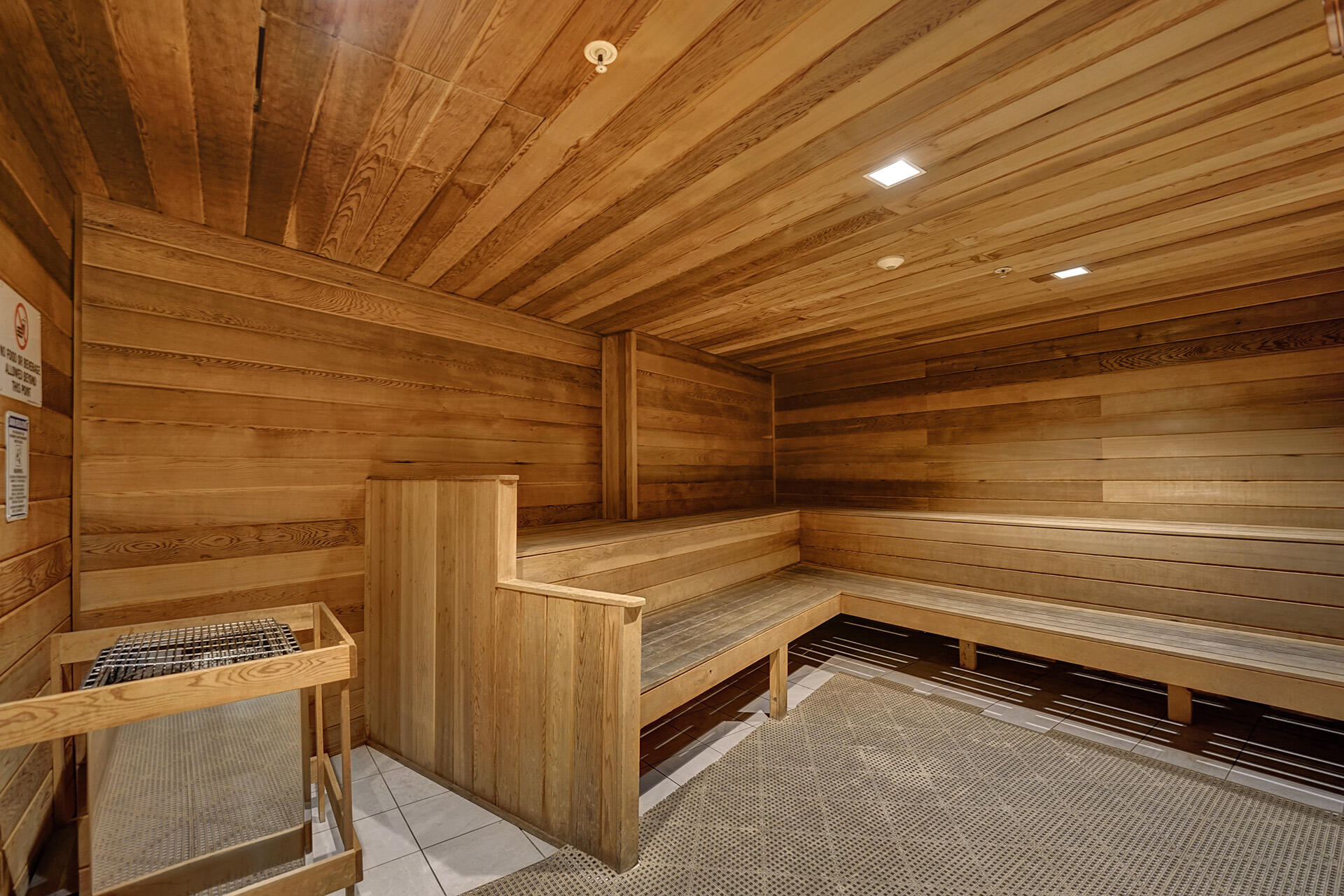 OLYMPUS CONDO PHASE - Residential