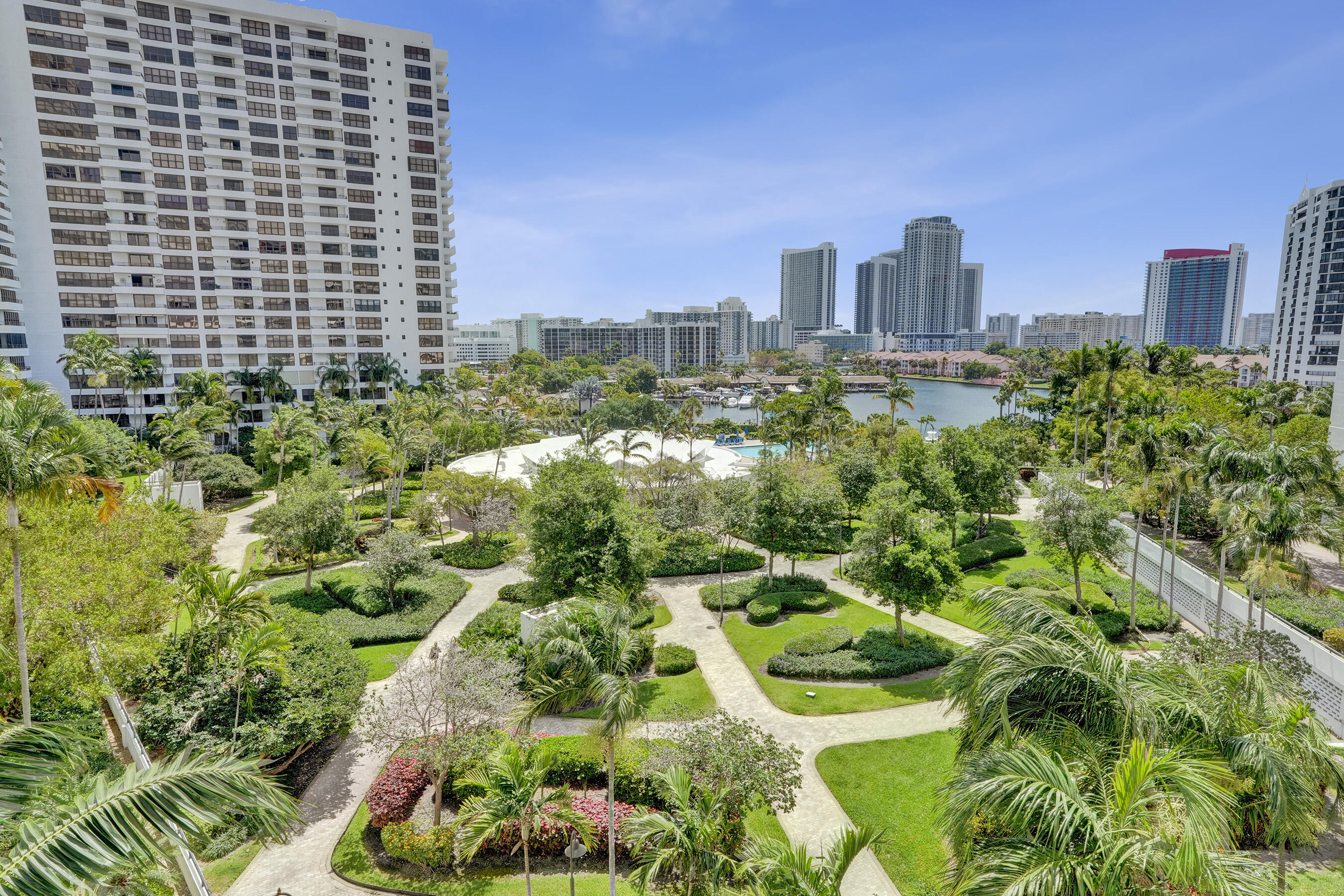 OLYMPUS CONDO PHASE - Residential