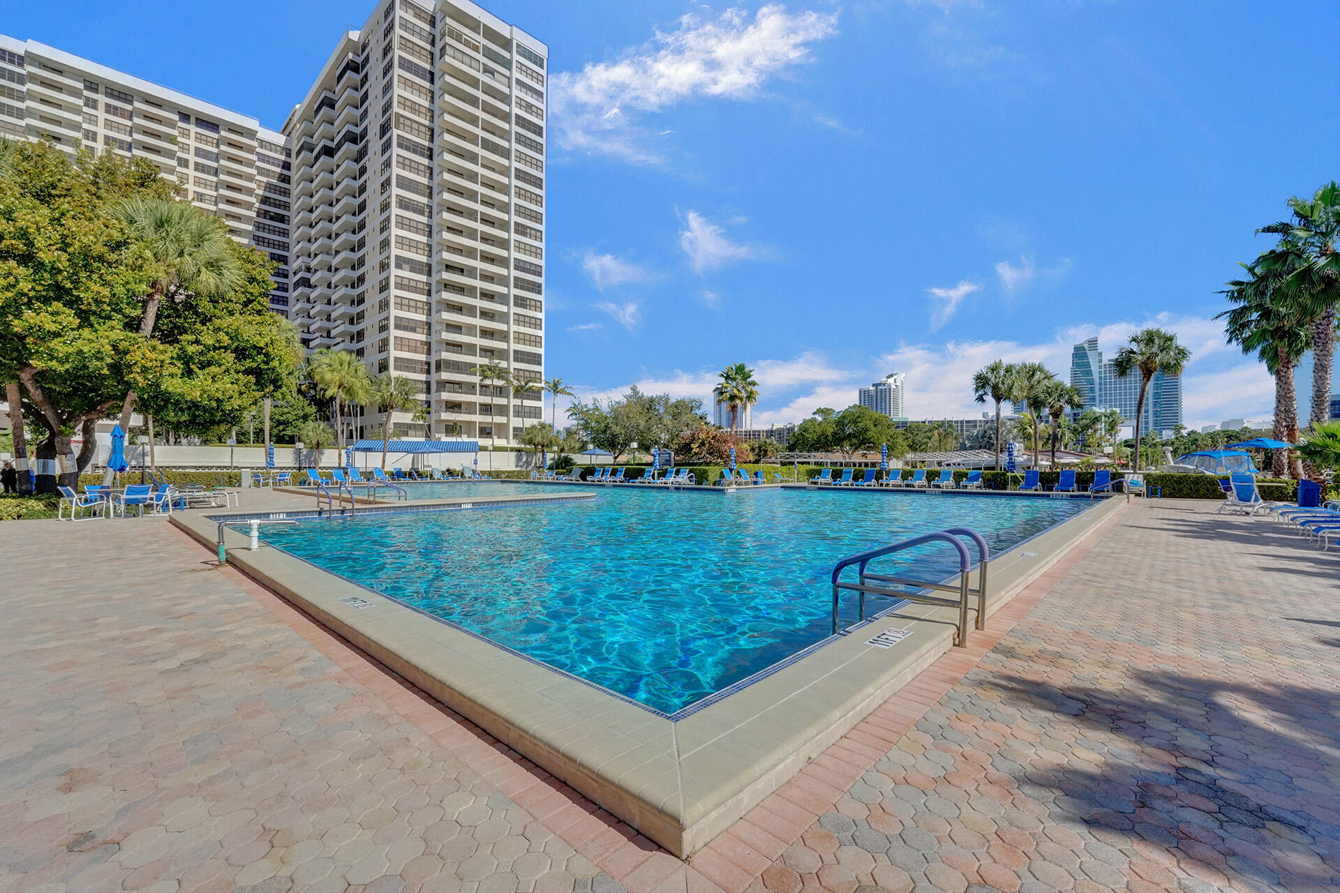OLYMPUS CONDO PHASE - Residential