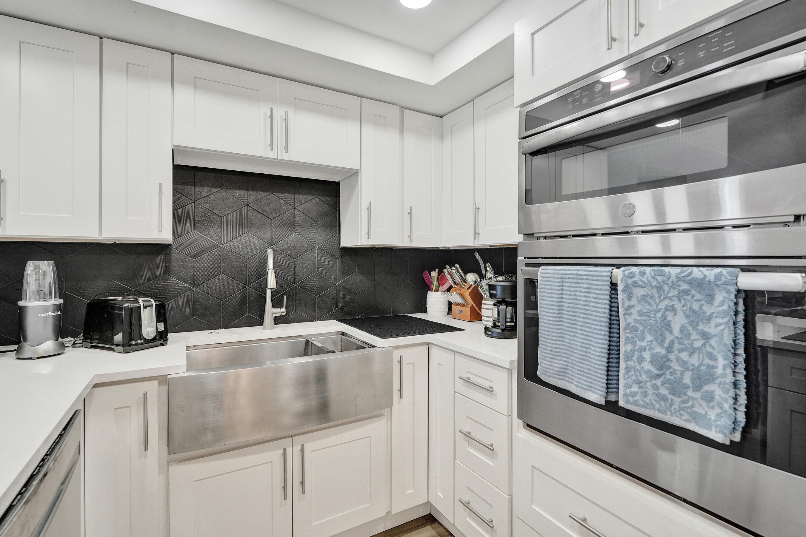 OLYMPUS CONDO PHASE - Residential