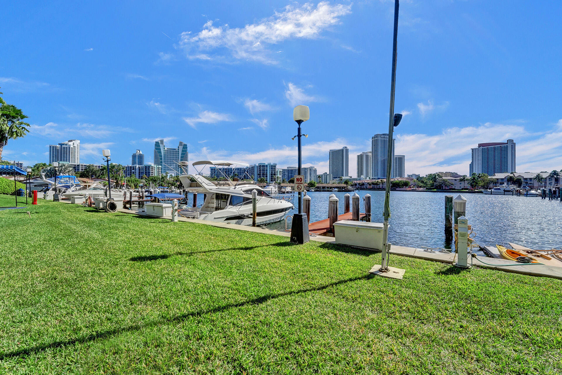 OLYMPUS CONDO PHASE - Residential