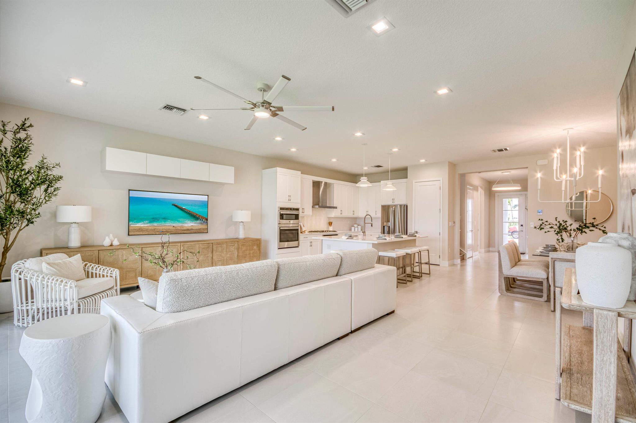 13166 Feathering Way