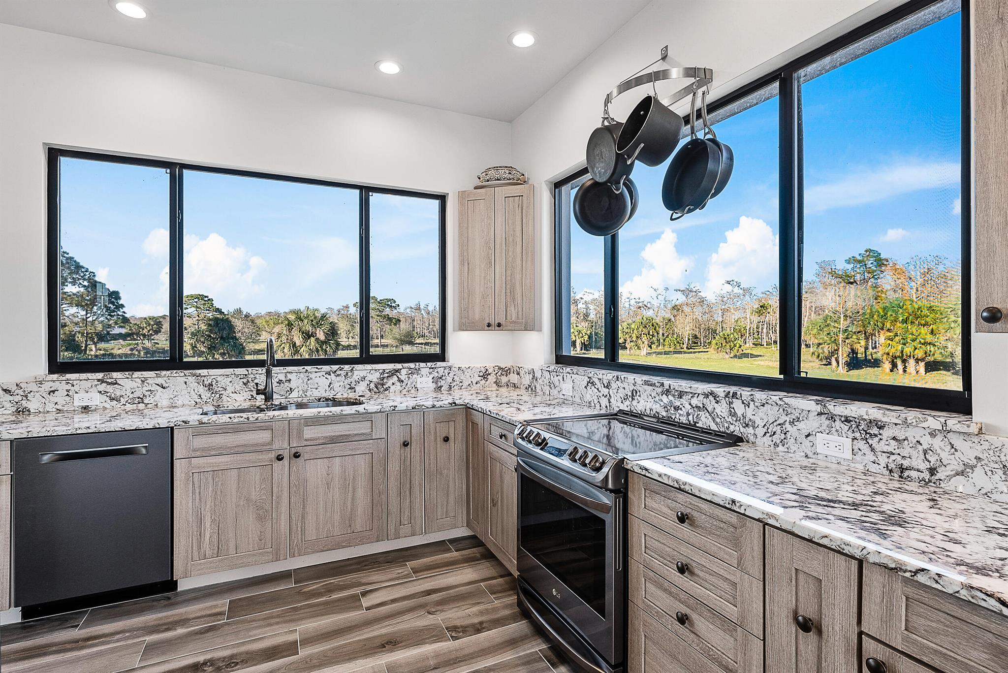 Trailside - Residential