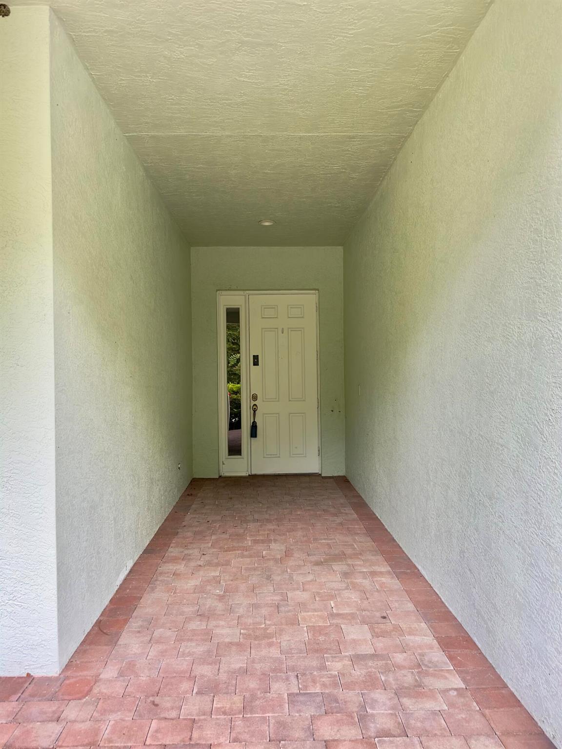 MAGNOLIA LAKES AT ST LUCI - Residential Lease